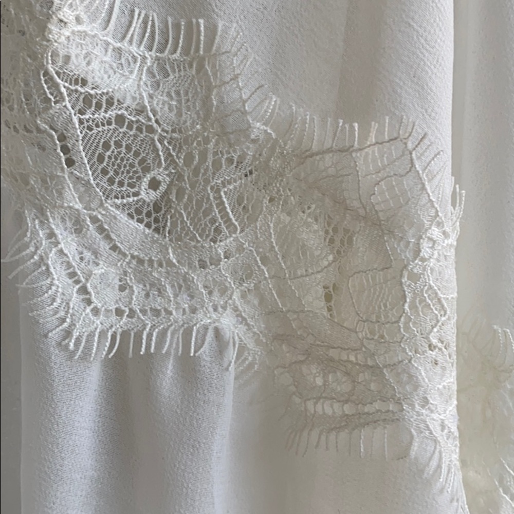 Boho top-sheer with lace.  Best worn on shoulders. - Picture 7 of 10